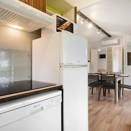 T3 I I I - 15 Min Nazare 샬레