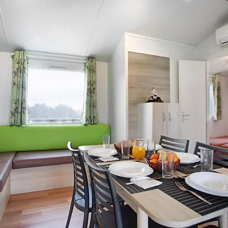 T3 I I I - 15 Min Nazare 샬레